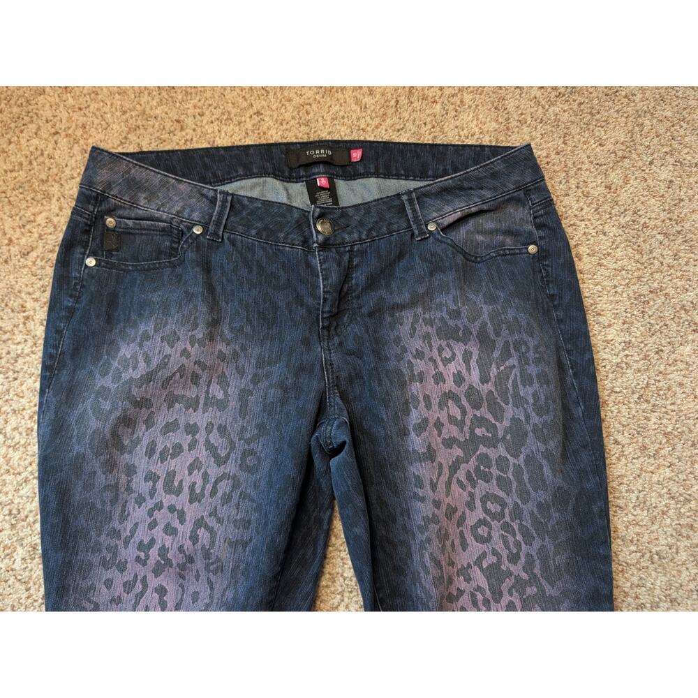 Torrid Denim Women's 18 Dark Wash Gray Leopard Print Skinny Jeans Stretch - Picture 3 of 10